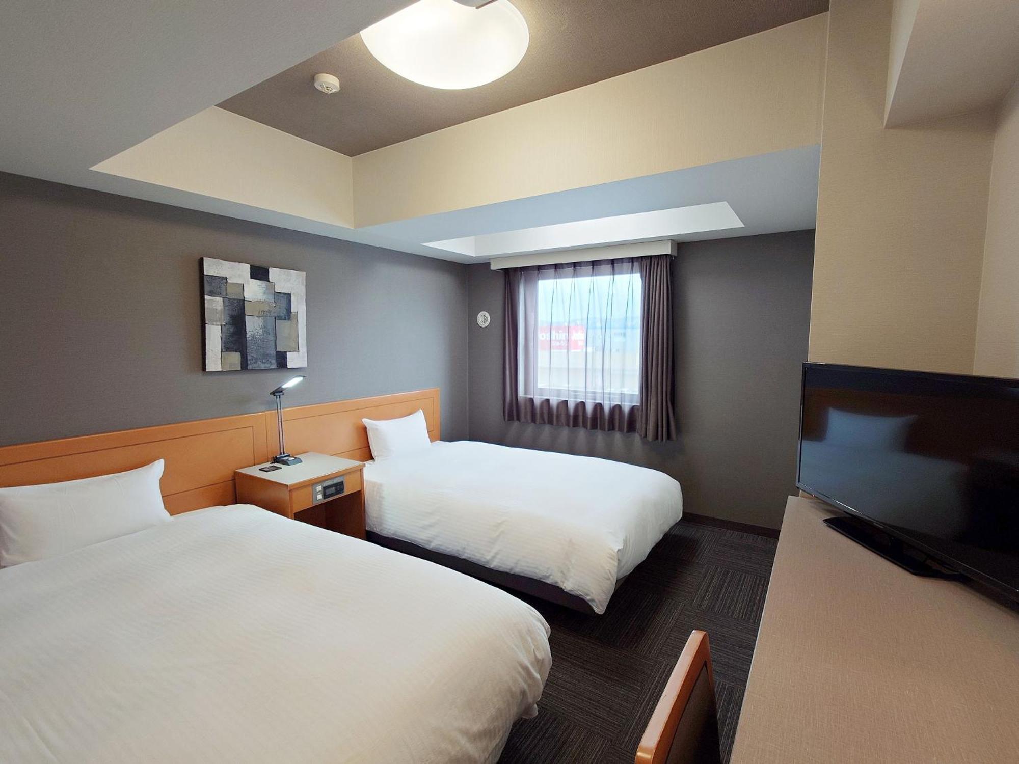 Hotel Route-Inn Nagaoka Inter Buitenkant foto